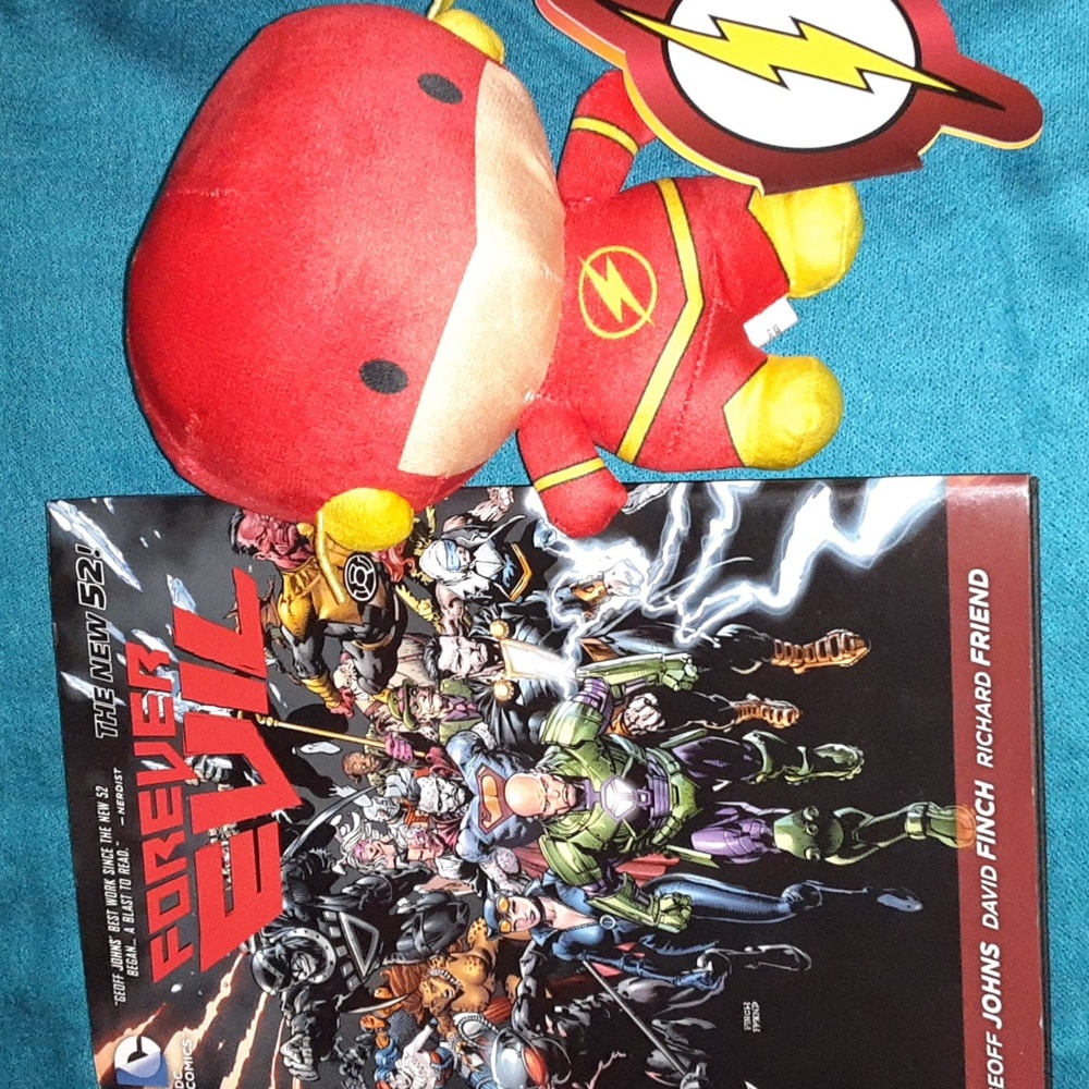 DC Comic w plush